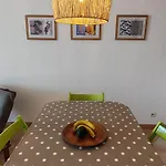 Apartment Cozy - 350 From The Sea - And Bright With Balcony -